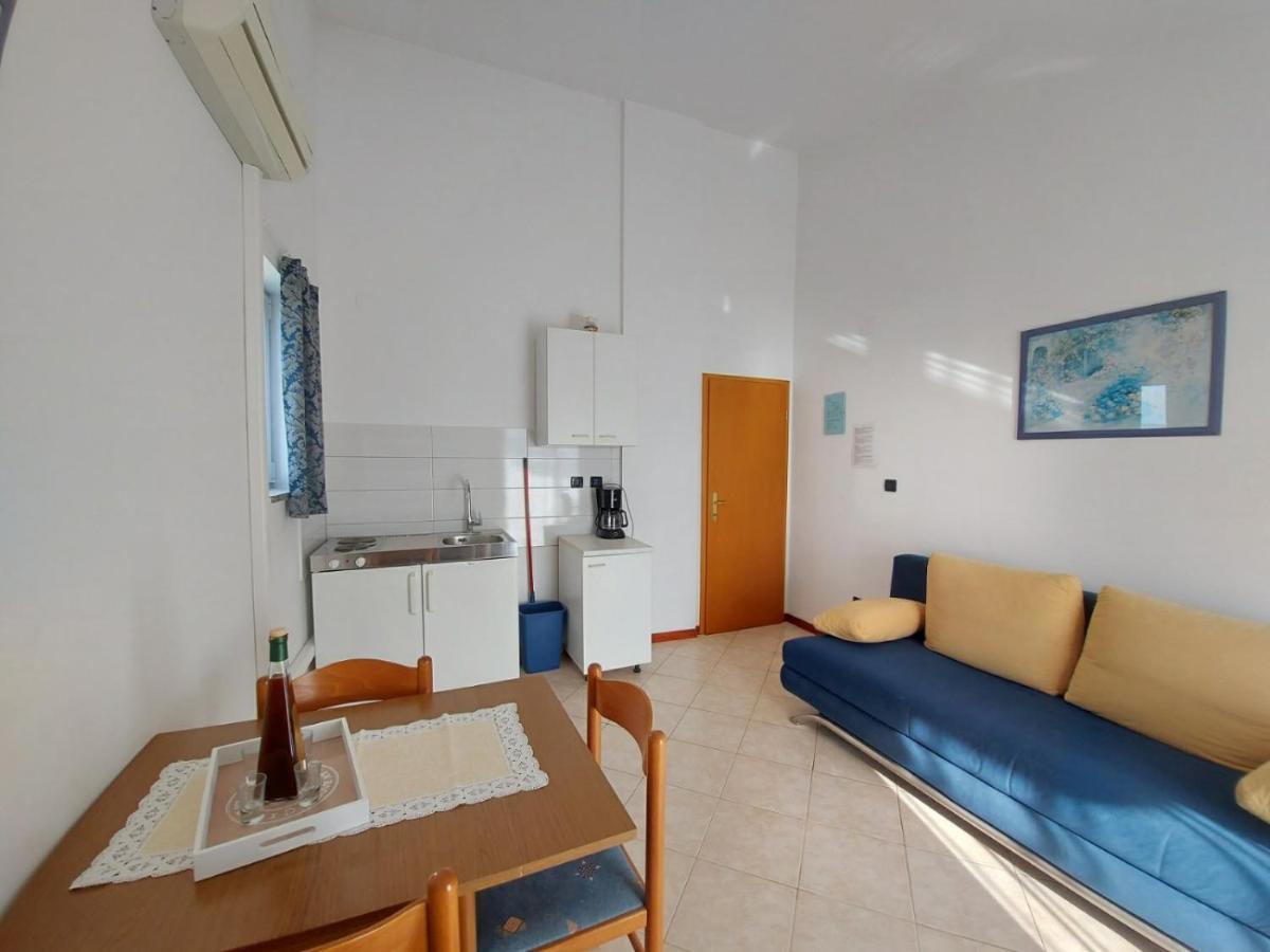 Emma Demarin Apartments เมดูลิน ภายนอก รูปภาพ