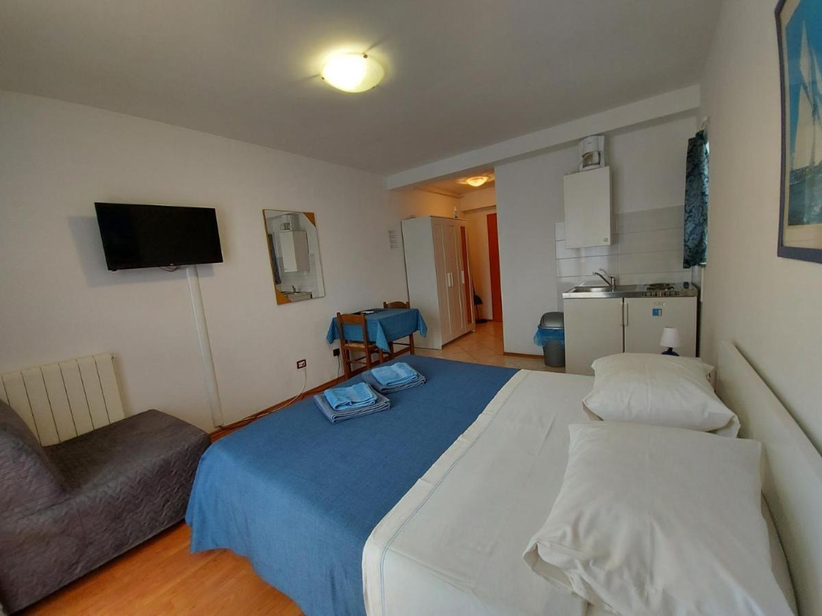 Emma Demarin Apartments เมดูลิน ภายนอก รูปภาพ